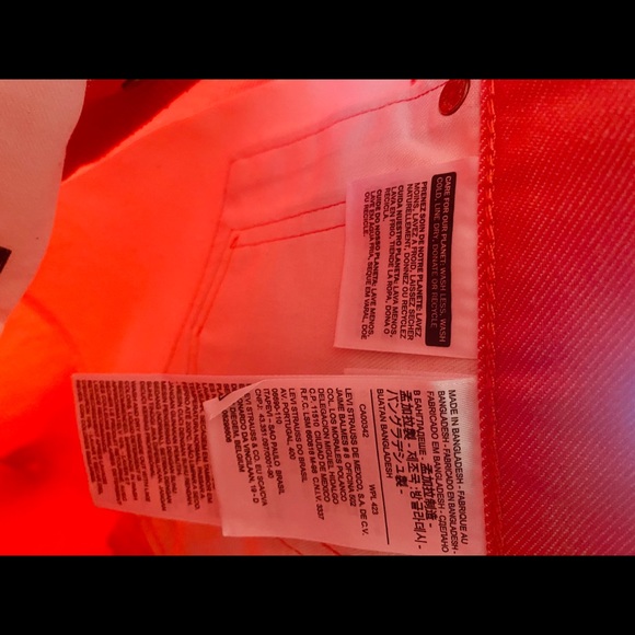 Levi’s - Picture 9 of 10
